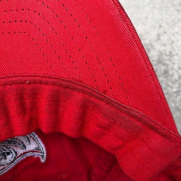 VTG REEBOK On Field Tampa Buccaneers NFL Baseball Hat Mens One Size Football Cap - Picture 7 of 7
